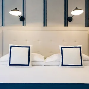 **** Hotel Mercure Jardines De Albia Spanien